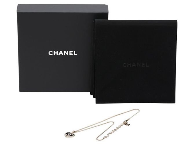 Collana Chanel Coco Mark Motivo Cuore Nero D'oro - vista 7