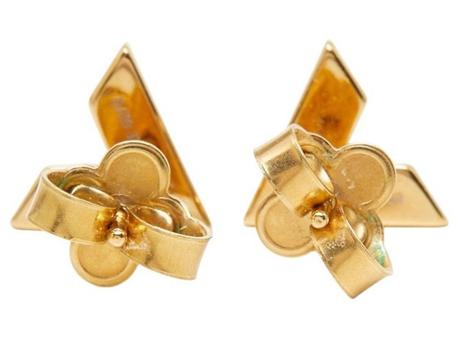 Louis Vuitton Essential V Earrings Golden - view 3