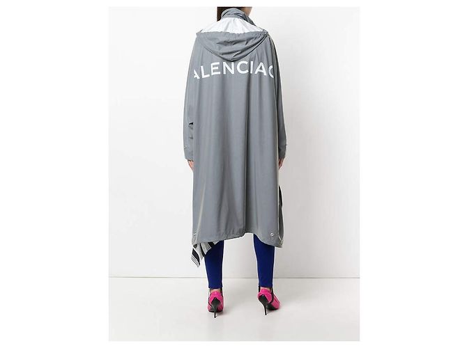 Balenciaga Regenjacke grau Gr. 34 Neu - Ansicht 6