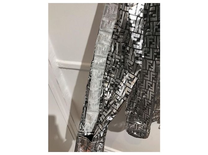 Fendi Jacke silber Gr. 40 Neu - Ansicht 2