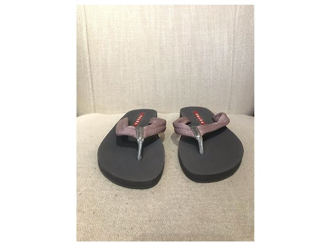 Prada Flip Flops aus Stoff Grau Größe 35 - Ansicht 2