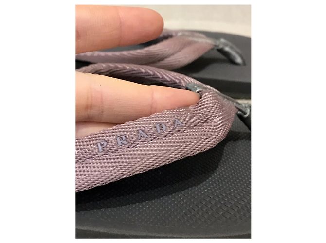 Prada Flip Flops aus Stoff Grau Größe 35 - Ansicht 4