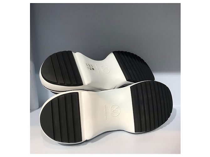Sneakers Louis Vuitton Archlight T.39,5 Nero - vista 5