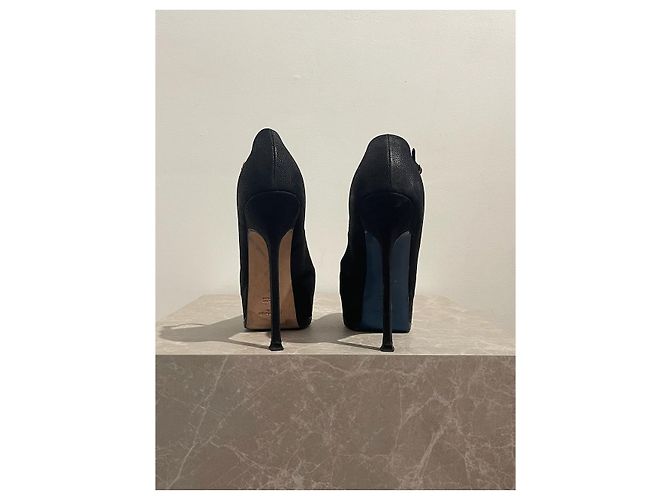 Décolleté Yves Saint Laurent neri T.39 Nero - vista 5