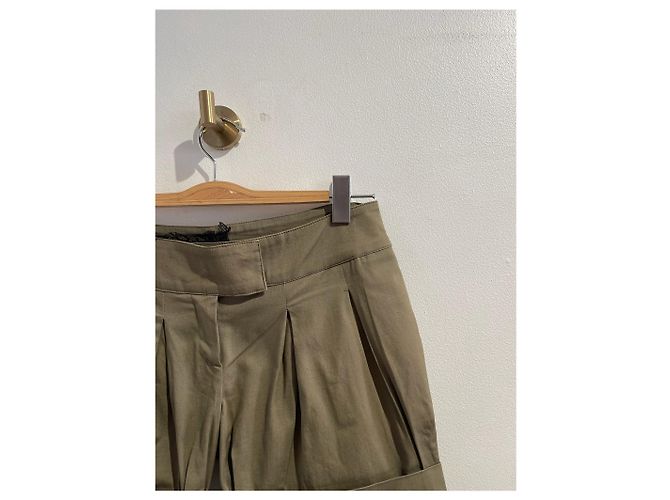 Autre Marque Short Sarah Djeradi kaki T.40 Cachi - vista 2