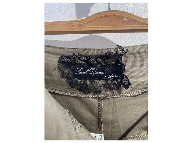 Autre Marque Short Sarah Djeradi kaki T.40 Cachi - vista 4