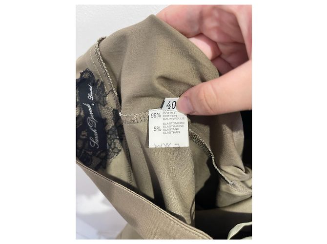 Autre Marque Short Sarah Djeradi kaki T.40 Cachi - vista 5
