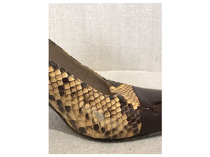 Escarpins Chanel python T.35,5 Beige - view 6