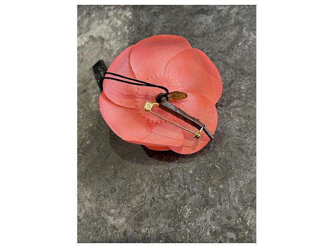 Spilla Chanel Camelia rosa - vista 5