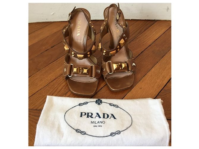 Prada Sandalen mit Nieten T.35 Kamel - Ansicht 6