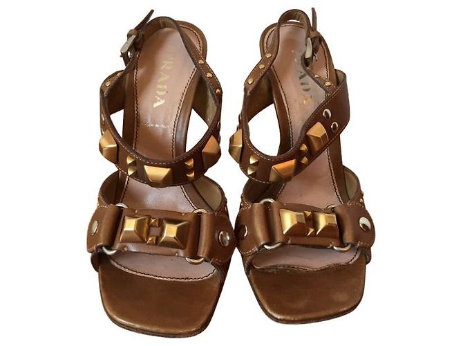 Prada Sandalen mit Nieten T.35 Kamel - Ansicht 7