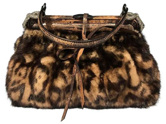Valentino Garavani Bolsa Valentino de Pele Bege - vista 10