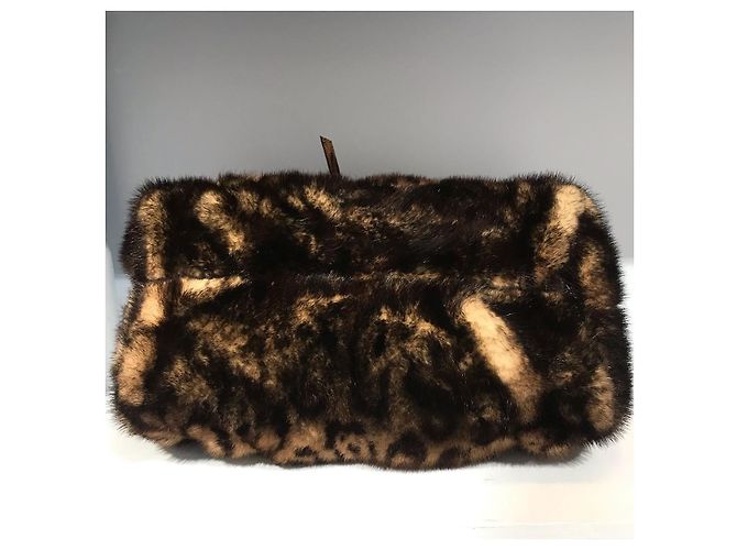 Valentino Garavani Bolsa Valentino de Pele Bege - vista 5