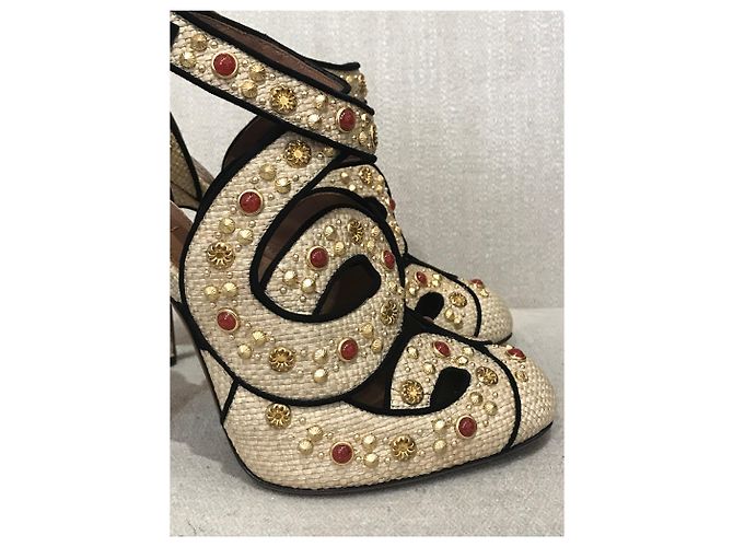 Alaïa Beige Raffia Pumps with Studs and Stones Size 40 - view 4