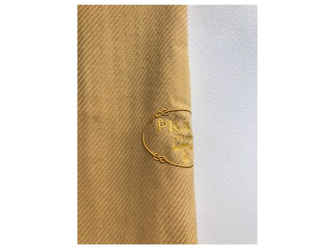 Prada Wollschal gelb mit gesticktem Logo - Ansicht 4