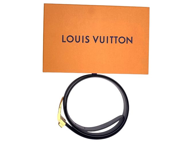 Louis Vuitton Schwarzer Epi Ledergürtel mit goldfarbener Schnalle Größe 110/44 - Ansicht 2
