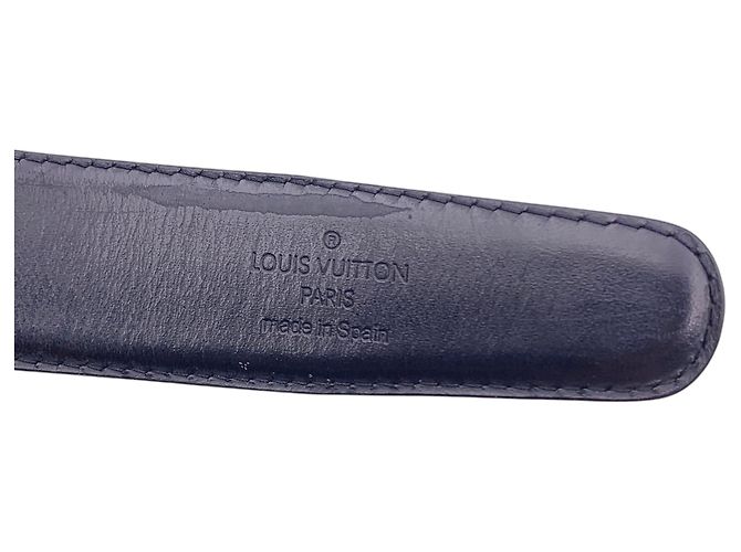 Louis Vuitton Schwarzer Epi Ledergürtel mit goldfarbener Schnalle Größe 110/44 - Ansicht 6