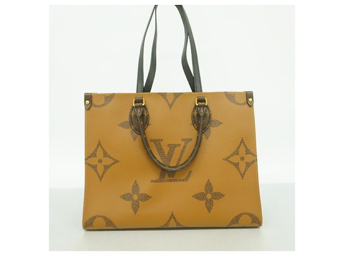 Borsa Tote Louis Vuitton Monogram Giant Reverse OnTheGo MM Marrone - vista 10