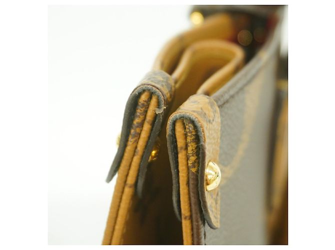 Borsa Tote Louis Vuitton Monogram Giant Reverse OnTheGo MM Marrone - vista 6