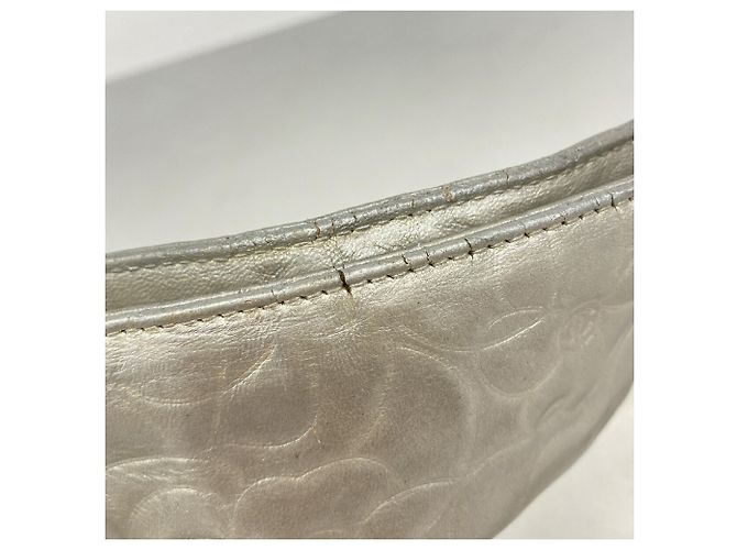 Pochette in pelle argento Chanel - vista 7