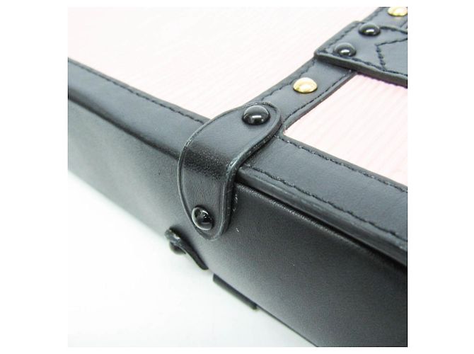 Borsa a tracolla verticale Louis Vuitton Epi Trunk Nero Rosa - vista 7