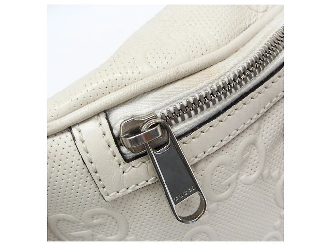 Gucci GG Prägedesign Weiße Leder Bauchtasche/Umhängetasche - Ansicht 8