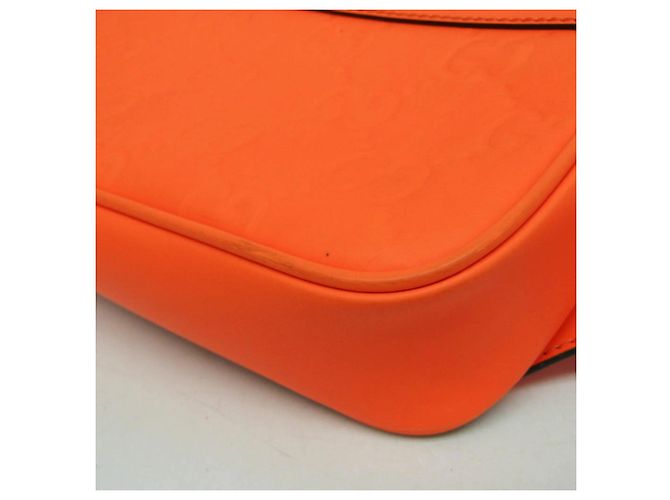 Borsa a tracolla Gucci GG con effetto gomma 771422 Arancione - vista 7