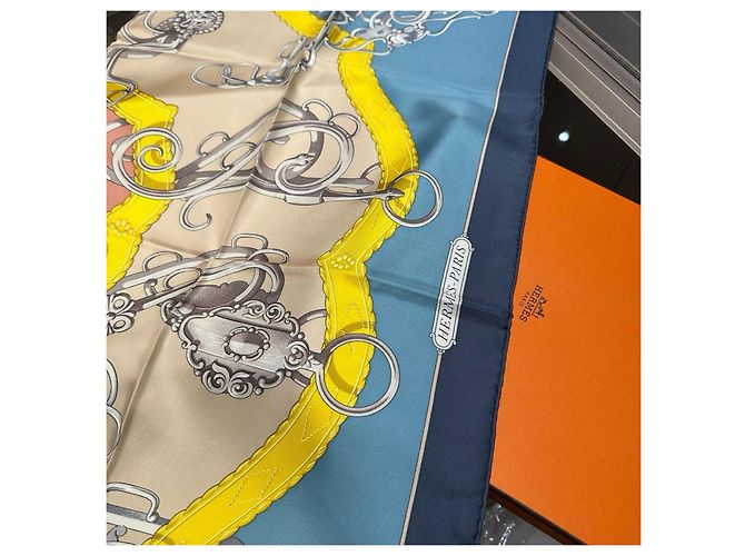 Pañuelo de seda Hermès Rosa Blanco Azul Beige Amarillo - vista 5