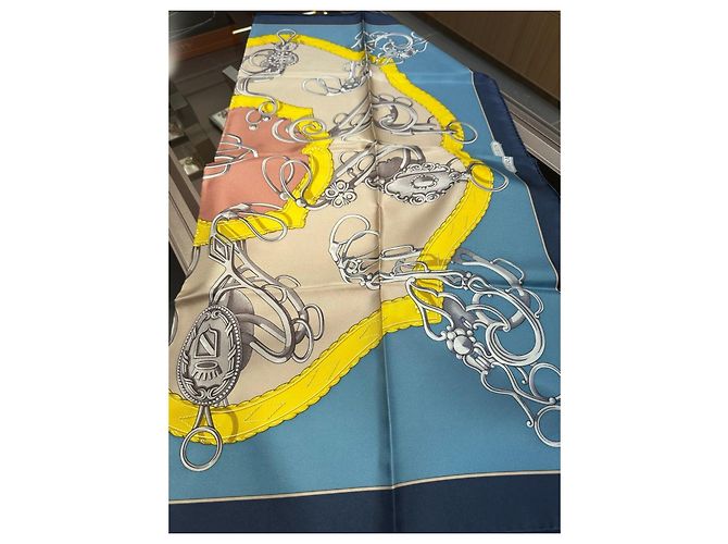 Pañuelo de seda Hermès Rosa Blanco Azul Beige Amarillo - vista 8