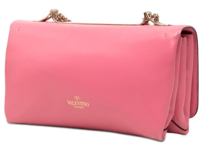 Clutch Rockstud Va Va Voom en cuero rosa con cadena Valentino - vista 2