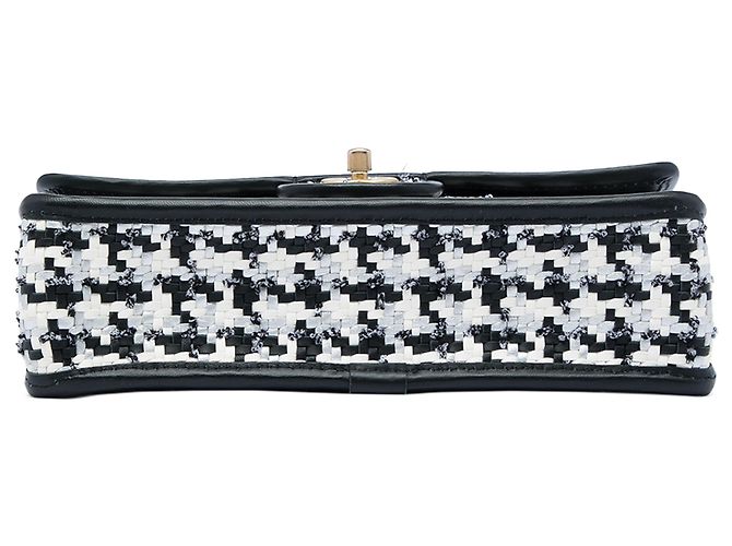 Chanel White CC Woven Lambskin and Viscose Houndstooth Single Flap - vista 3