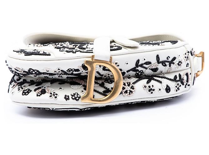 Borsa Saddle Dior bianca in pelle di vitello ricamata e decorata con perline Bianco - vista 3