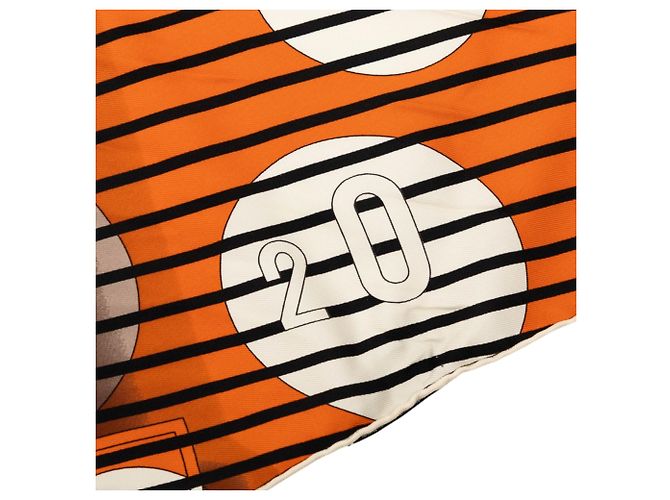 Pañuelo de seda Hermès Orange Triangular H Au Galop Naranja - vista 5