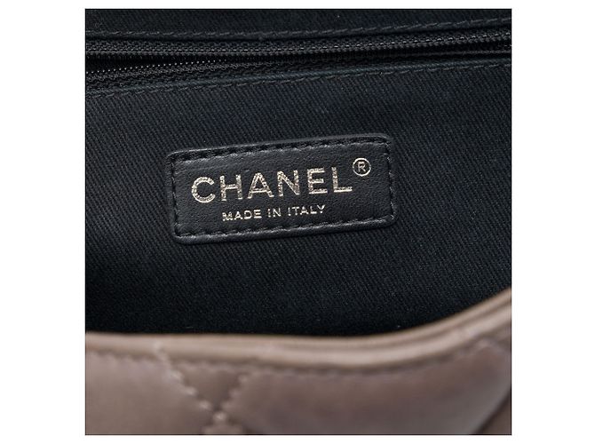 Chanel Brown Paris Byzance Jumbo Washed Lambskin Take Away Flap Marrone Marrone scuro - vista 5