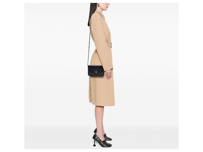 Chanel Black Paris Dallas CC gesteppte Lack-Ziegenleder Wallet on Chain Schwarz - Ansicht 6
