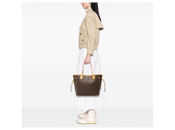 Louis Vuitton Marrone Monogram Neverfull MM - vista 6