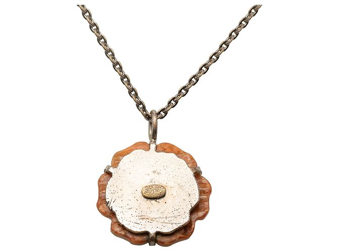 Collana con pendente Camelia in ottone argentato e madreperla Chanel Argento - vista 3