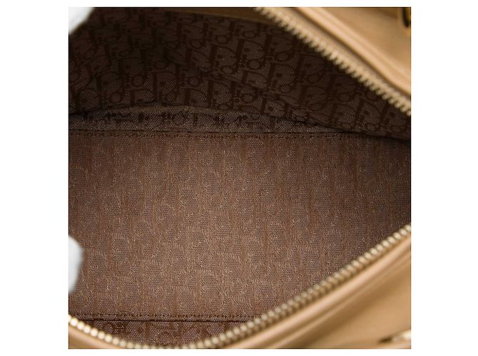 Dior Beige Medium Lambskin Cannage Lady Dior - vue 4