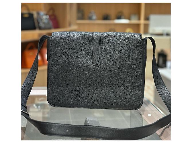 Borsa a tracolla Hermès Steve Light Junior Black Silver Buckle Togo Leather Messenger Bag Crossbody Nero - vista 2