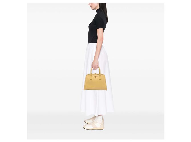 Borsa Prada Yellow Saffiano Lux Pyramid Frame Giallo - vista 6