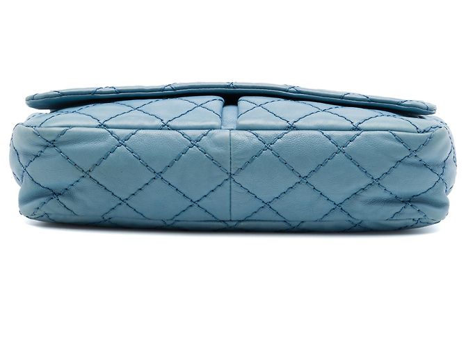 Chanel Blue Medium Quilted Calfskin Natural Beauty Split Pocket Flap Blu chiaro - vista 3