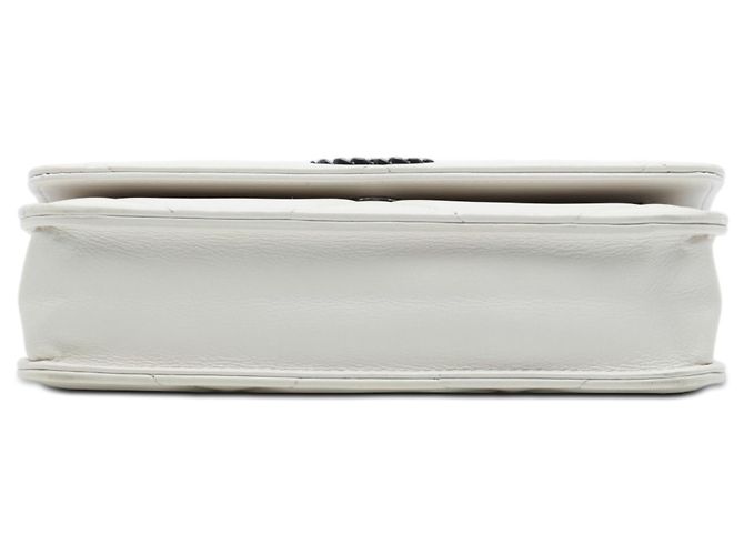 Portafoglio con catena Chanel 19 in agnello trapuntato bianco - vista 3