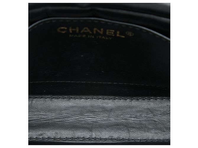 Chanel Black Mini Quilted Calfskin Nailed CC Flap Nero - vista 4