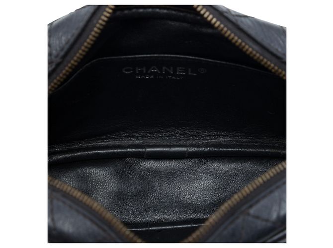 Borsa Camera Reissue Chanel in pelle di vitello invecchiato trapuntato nero mini - vista 4