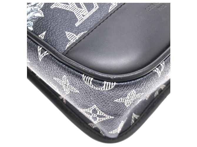 Louis Vuitton Monogram Savannah Messenger BB M54246 Bolsa de Ombro Preto - vista 3