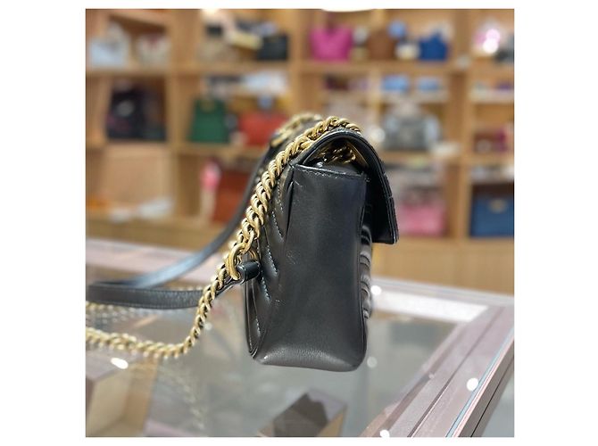 Borsa a tracolla Gucci Marmont piccola in pelle nera Nero - vista 4
