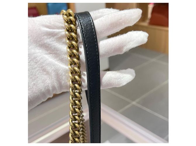 Borsa a tracolla Gucci Marmont piccola in pelle nera Nero - vista 9