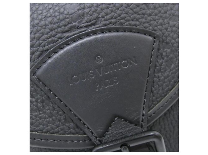 Zaino Louis Vuitton Taurillon Monogram Montsouris Nero - vista 5