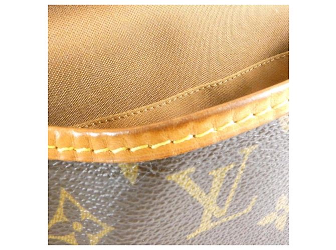 Borsa a Spalla Louis Vuitton Monogram Saumur Marrone - vista 9