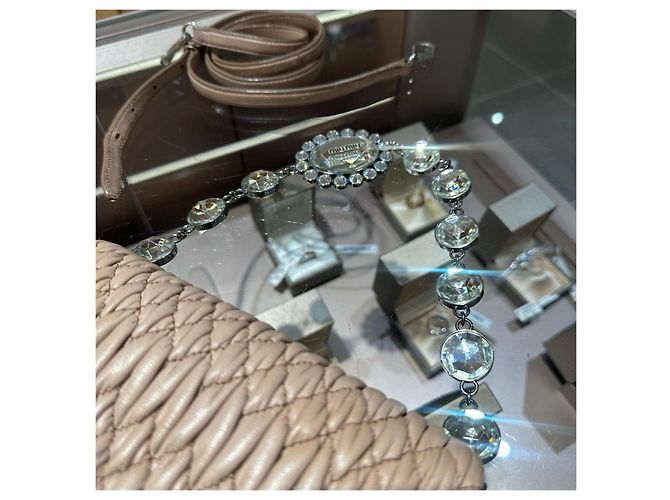 Borsa a tracolla Miu Miu Matelassé con cristalli Beige - vista 8